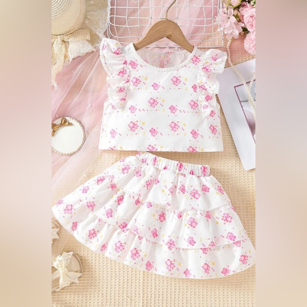 8 PIECES OF NWT & NWOT- Never worn toddler size 3T and 4T bundle
